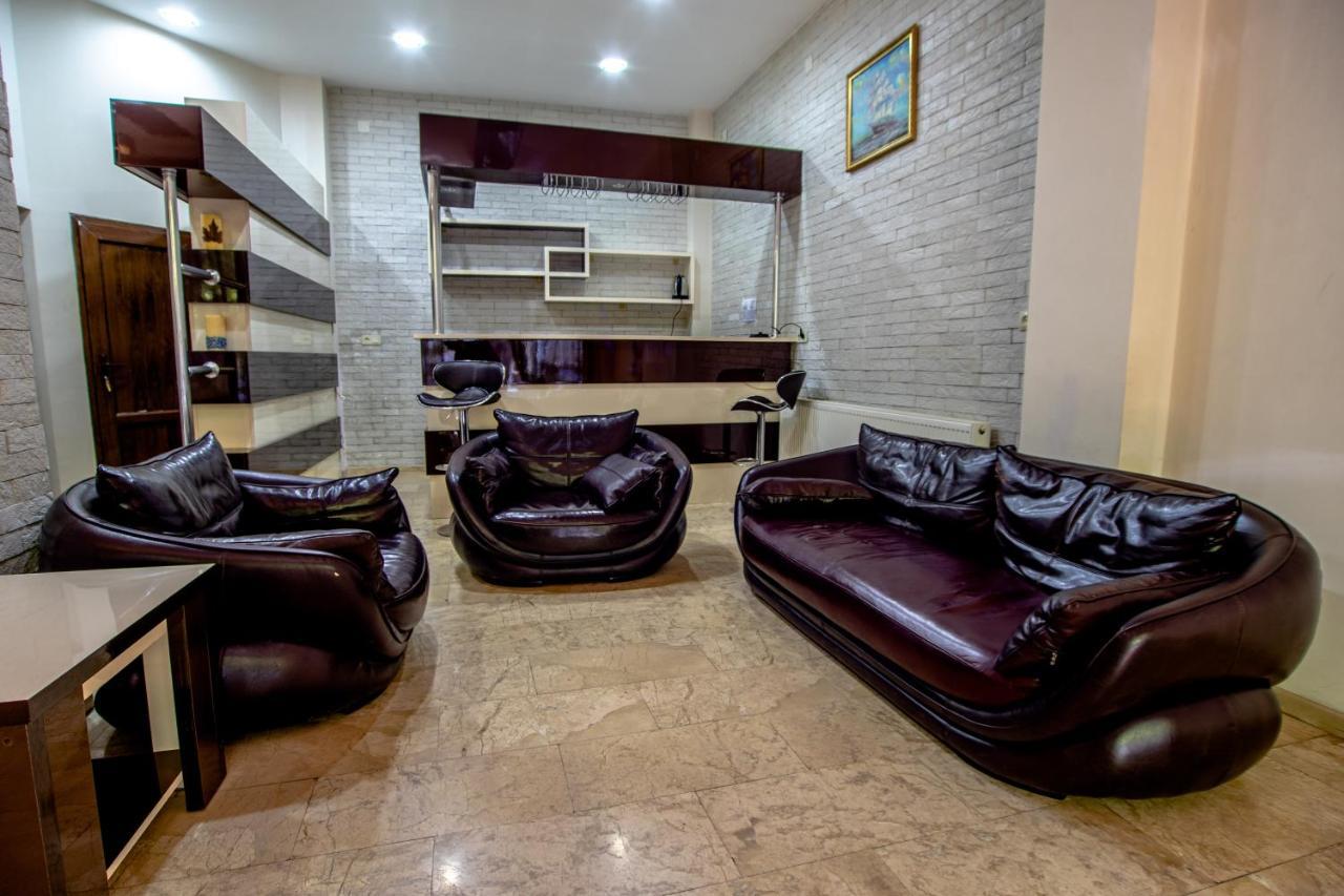 Porto Franco Hotel Batumi Eksteriør billede