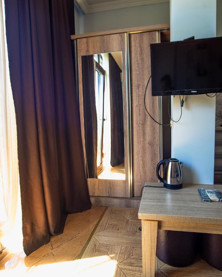 Porto Franco Hotel Batumi Eksteriør billede
